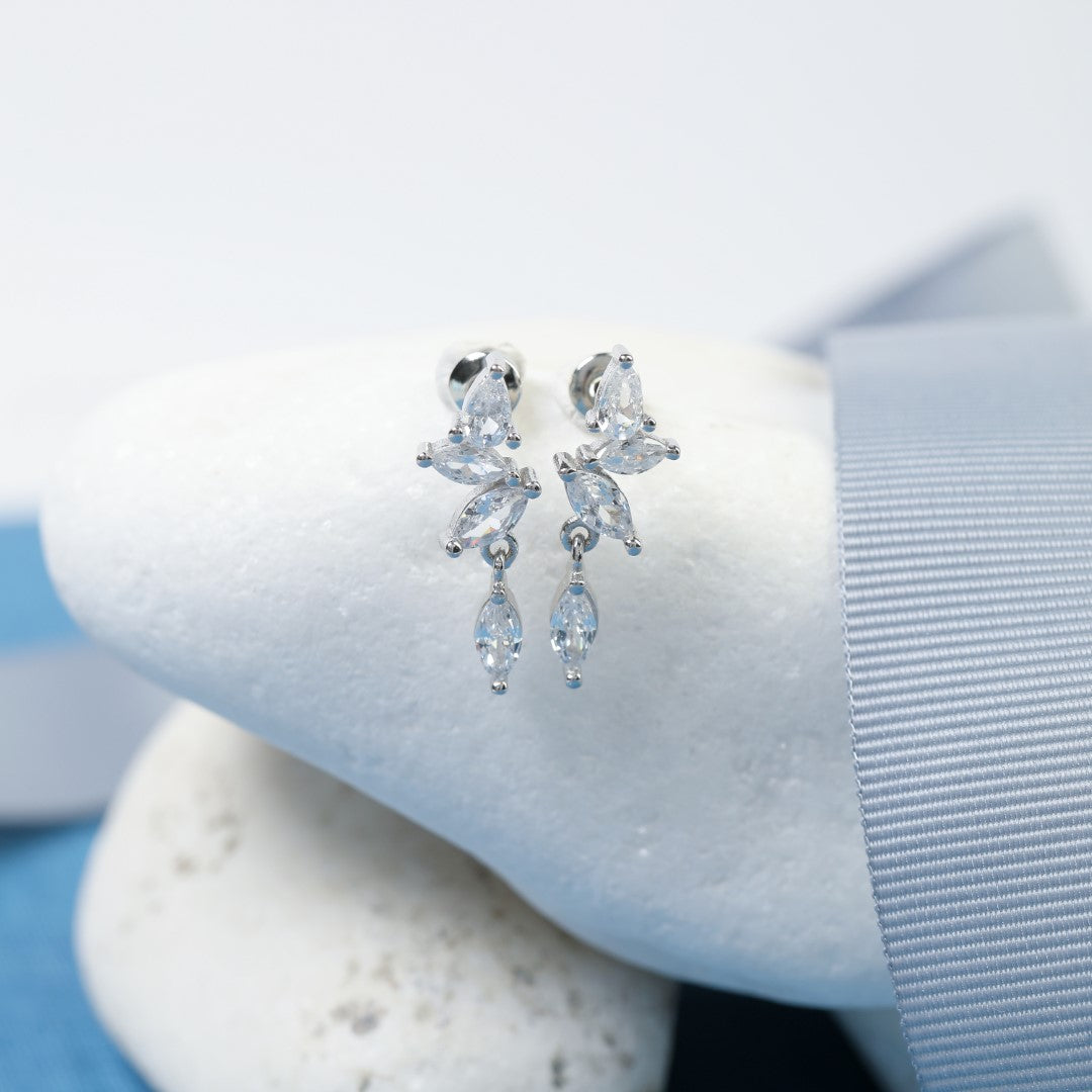 Bridal-Leaf-Shaped-Cubic-Zirconia-Drop-Earrings- (4)