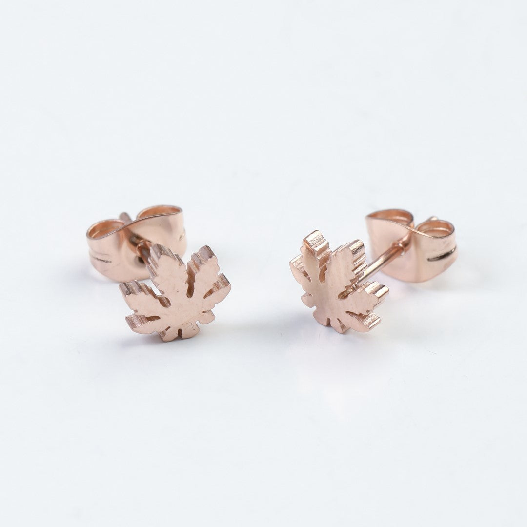 Cannabis-Leaf-Shaped-Stainless-Steel-Stud-Earrings- (6)