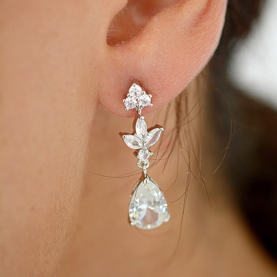 Classy-Bridal-Cubic-Zirconia-Teardrop-Earrings- (14)