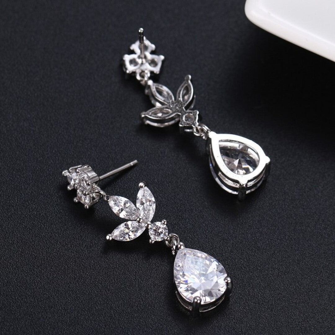 Classy-Bridal-Cubic-Zirconia-Teardrop-Earrings- (5)