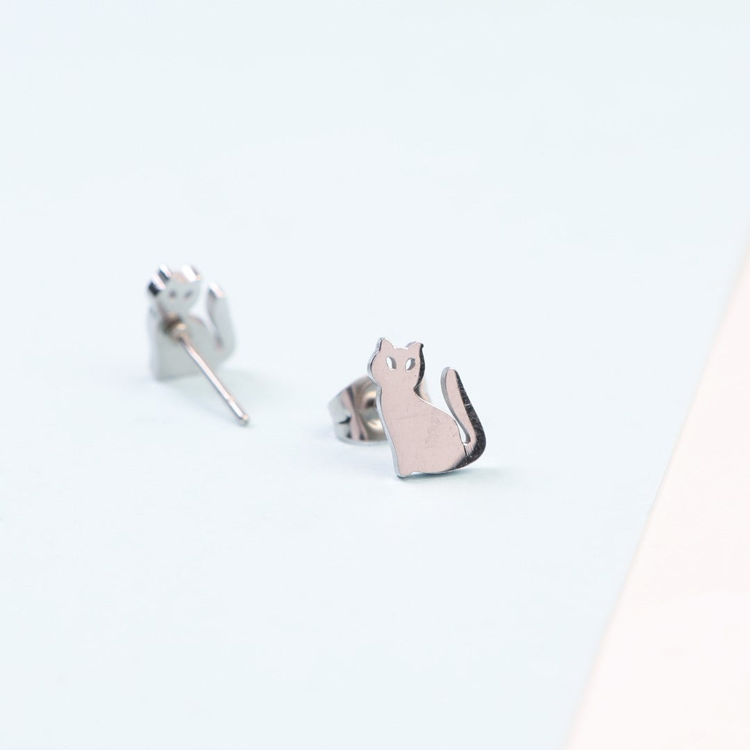 Cute-Cat-Shaped-Stainless-Steel-Stud-Earrings- (12)