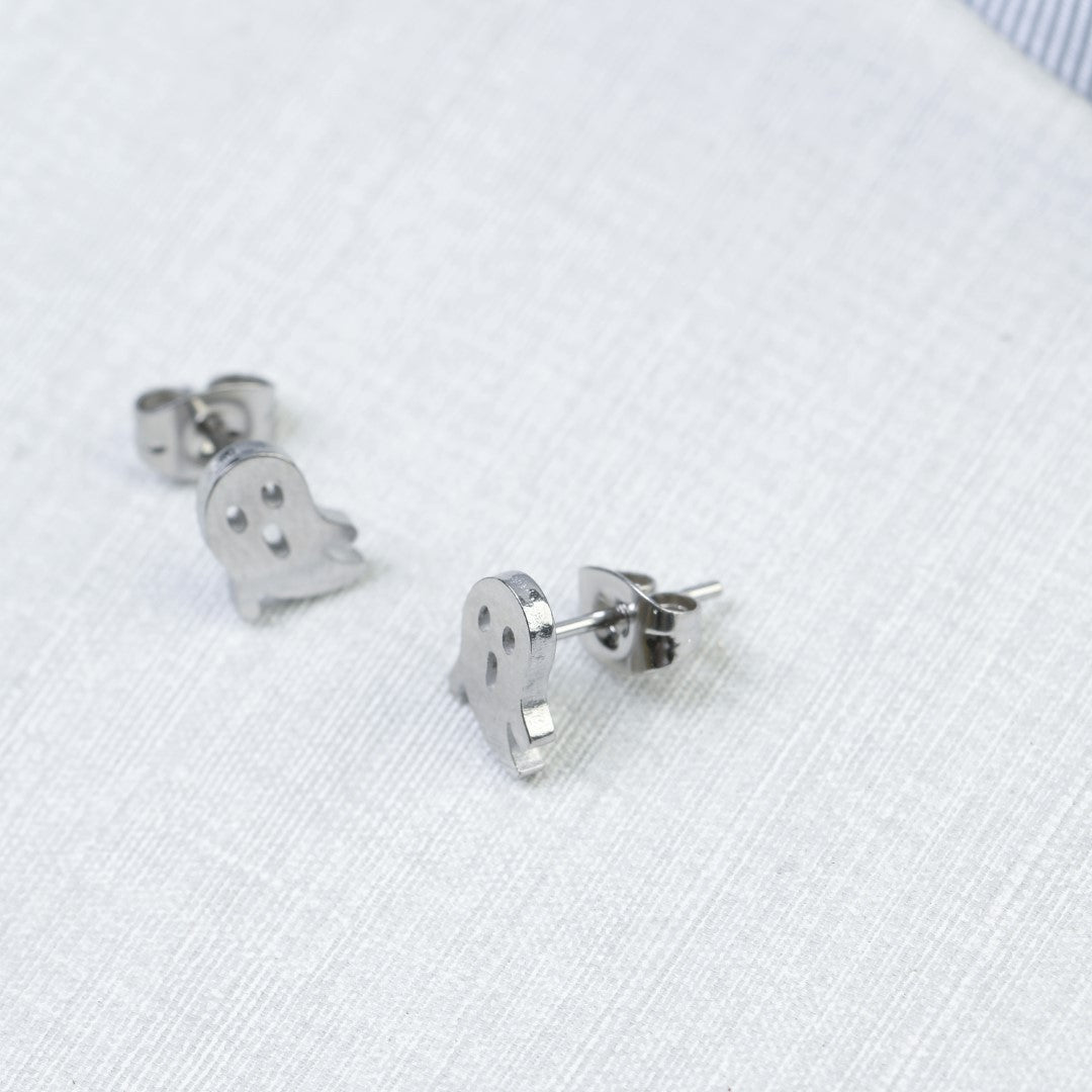 Cute-Ghost-Shaped-Stainless-Steel-Stud-Earrings- (2)