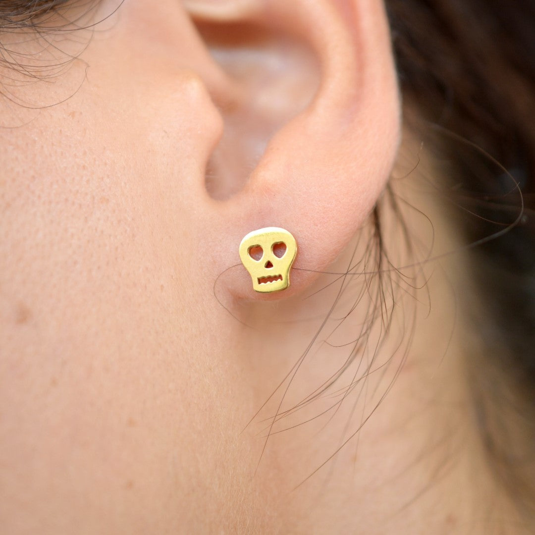 Cute-Skull-Shaped-Stainless-Steel-Stud-Earrings- (11)