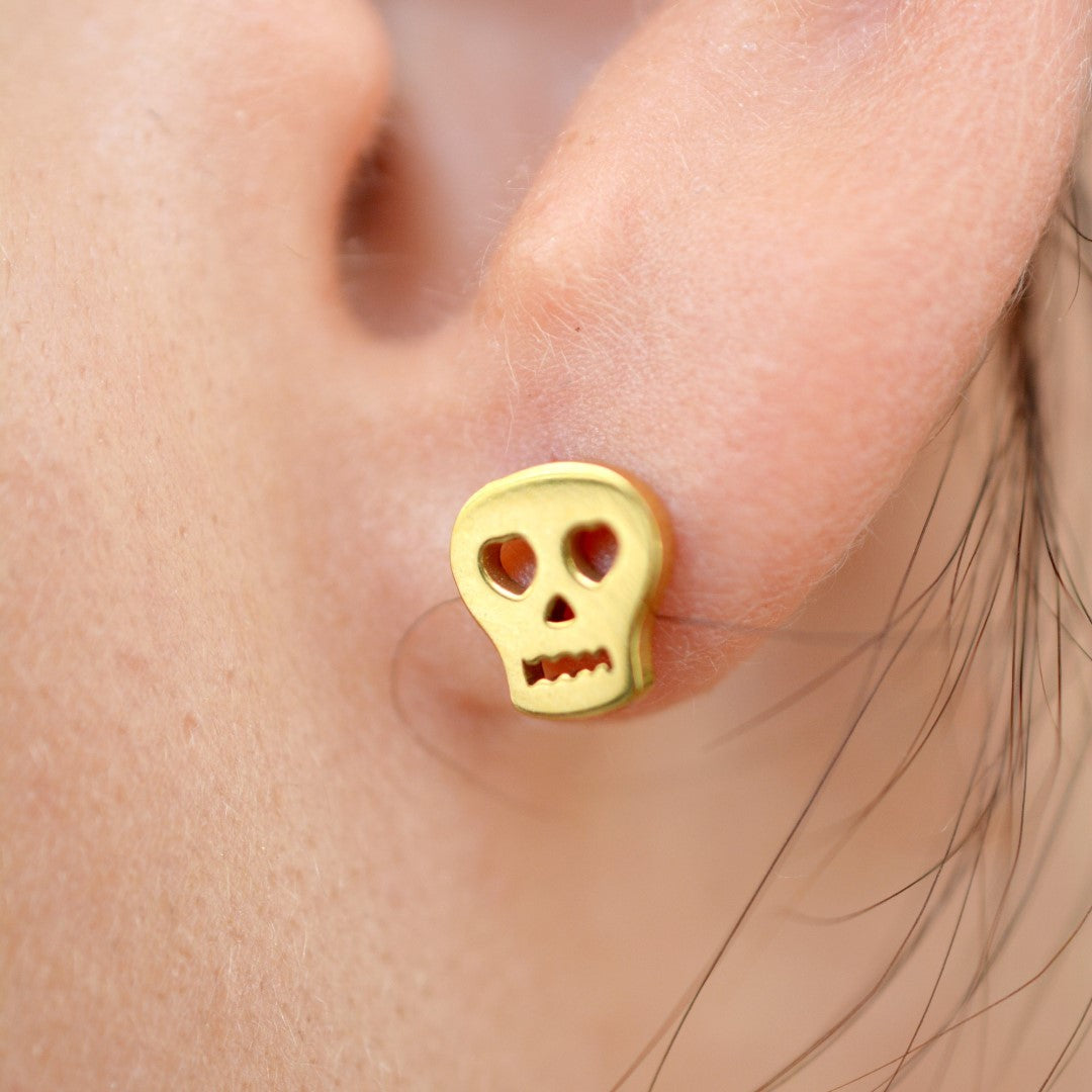 Cute-Skull-Shaped-Stainless-Steel-Stud-Earrings- (12)