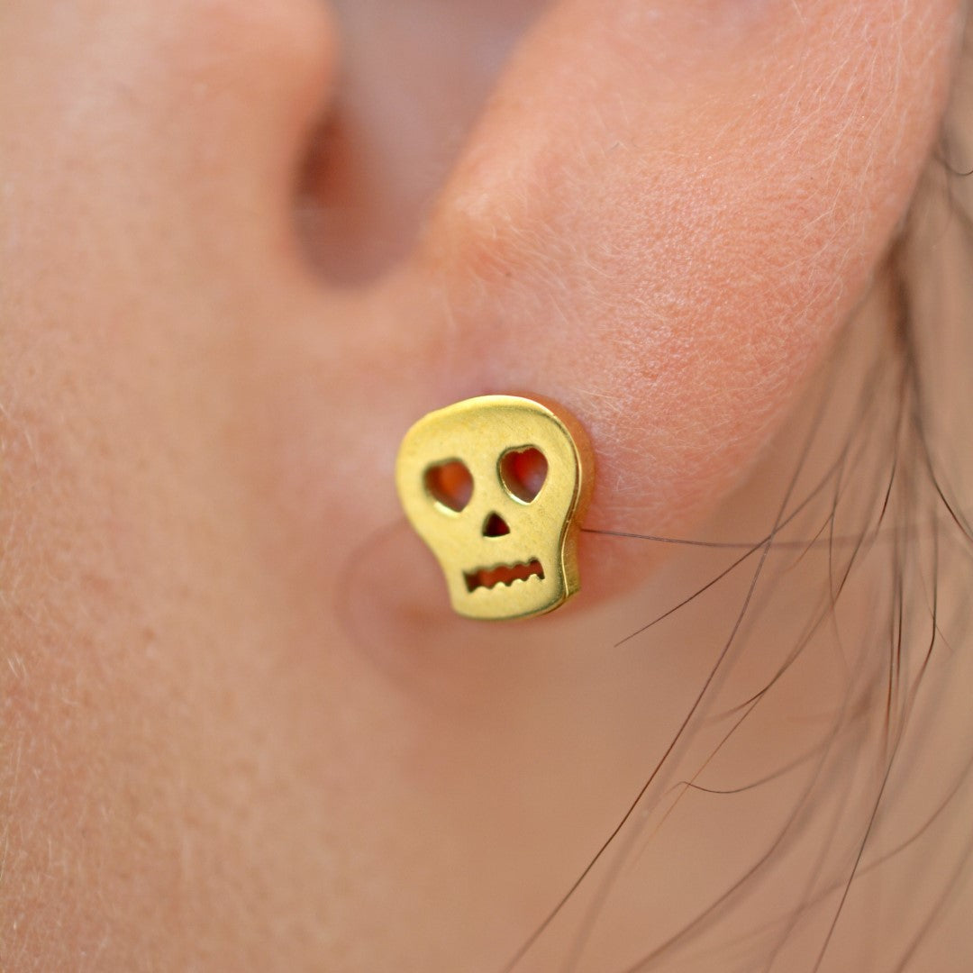 Cute-Skull-Shaped-Stainless-Steel-Stud-Earrings- (13)