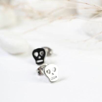 Cute-Skull-Shaped-Stainless-Steel-Stud-Earrings- (20)