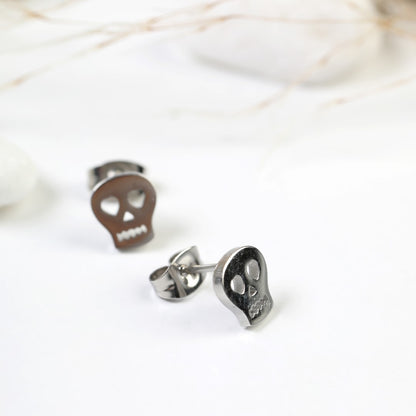 Cute-Skull-Shaped-Stainless-Steel-Stud-Earrings- (21)