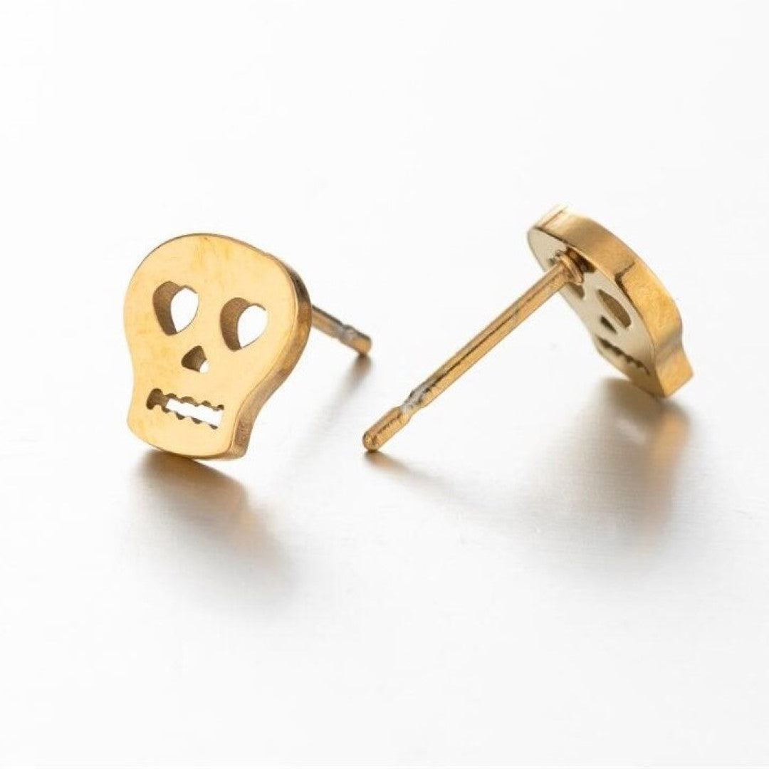 Cute-Skull-Shaped-Stainless-Steel-Stud-Earrings- (4)