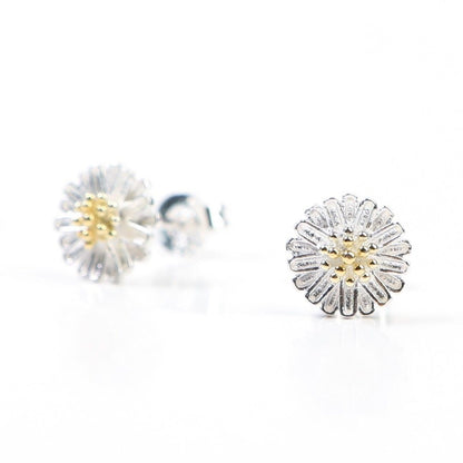 Daisy-Flower-Sterling-Silver-Stud-Earrings- (1)