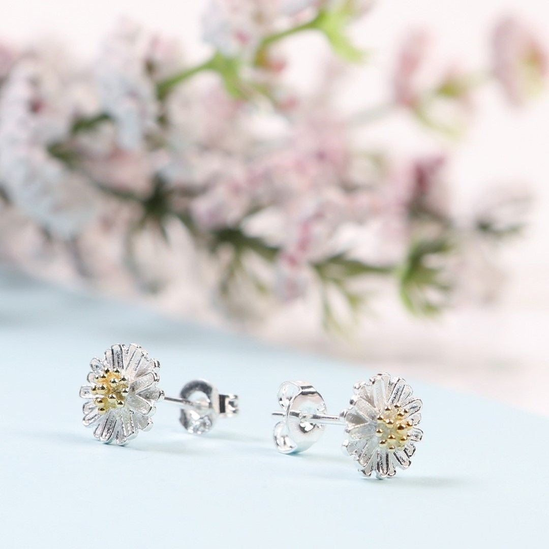 Daisy-Flower-Sterling-Silver-Stud-Earrings- (2)