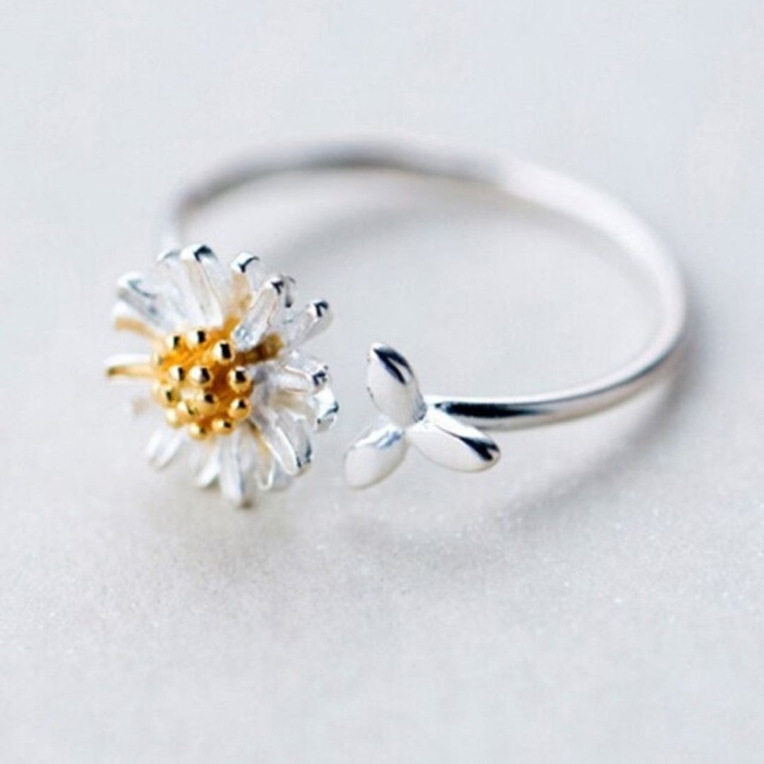 Daisy-Shaped-Sterling-Silver-Ring- (2)