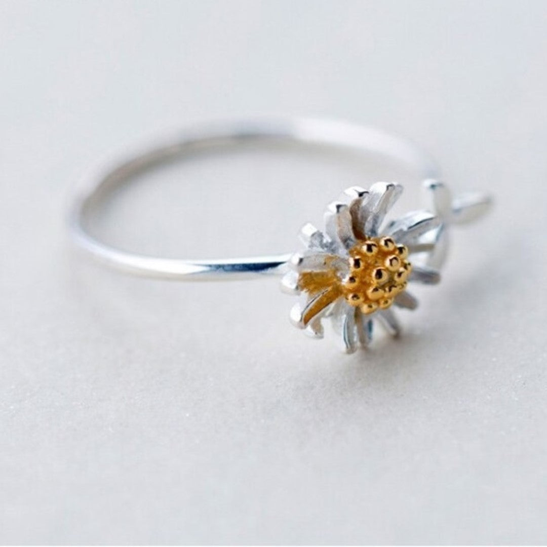 Daisy-Shaped-Sterling-Silver-Ring- (3)