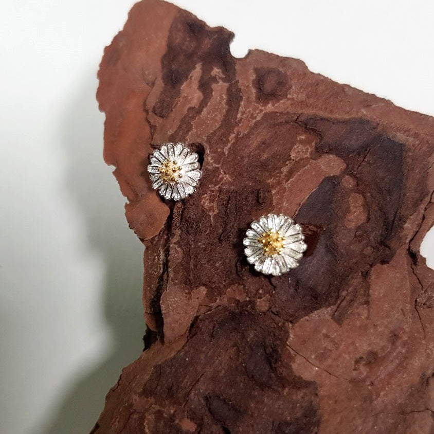 DaisyFlowerSterlingSilverStudEarrings_10001_00003