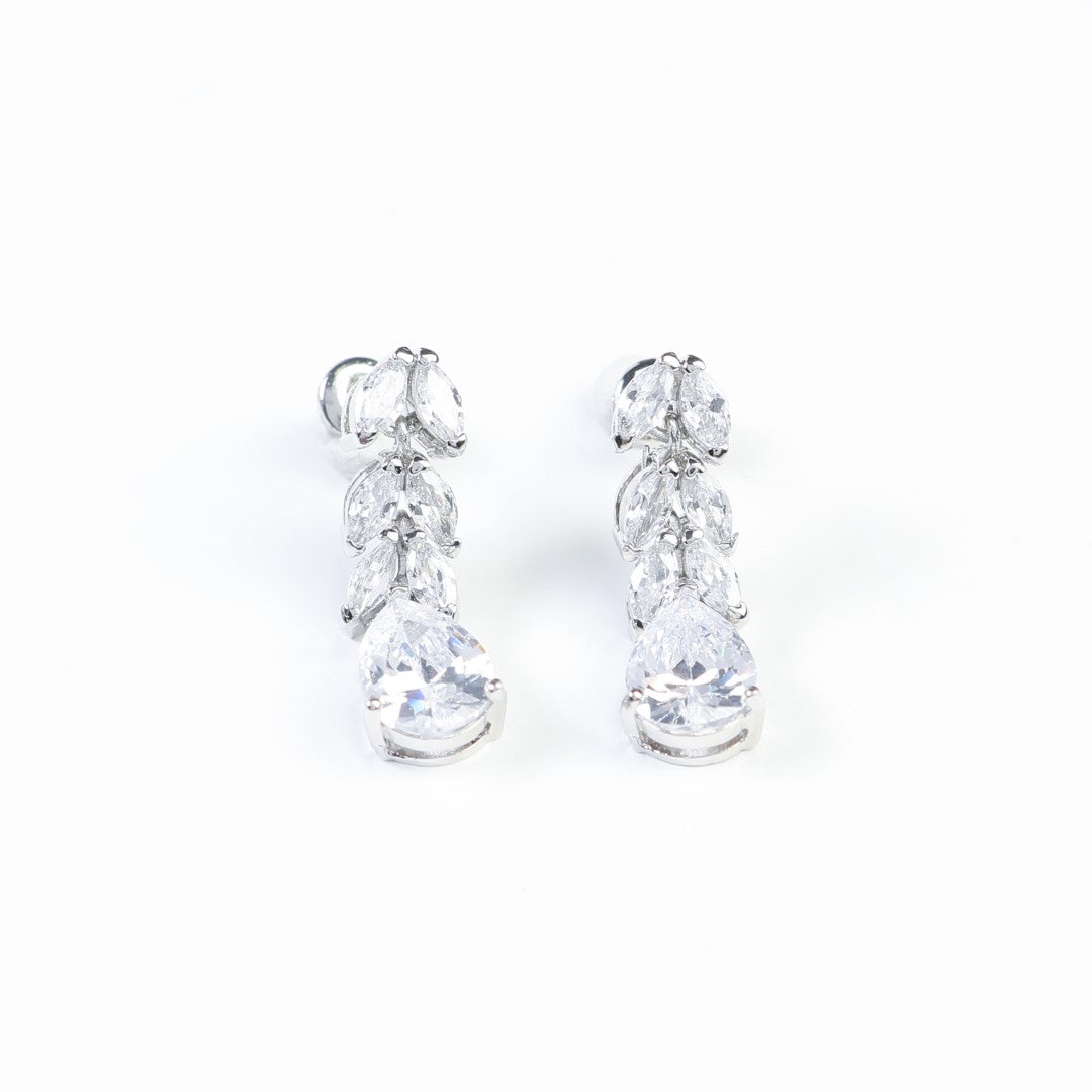 Elegant-Leaf-Shaped-Cubic-Zirconia-Teardrop-Earrings- (1)