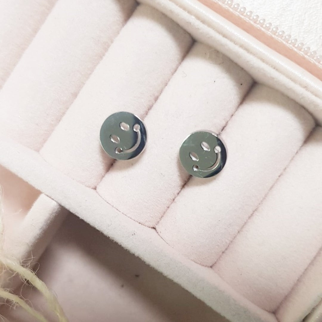 Happy-Face-Stainless-Steel-Stud-Earrings- (13)