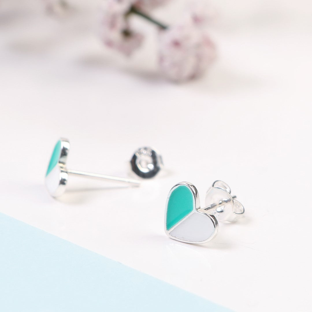 Heart-Shaped-Sterling-Silver-Stud-Earrings- (2)