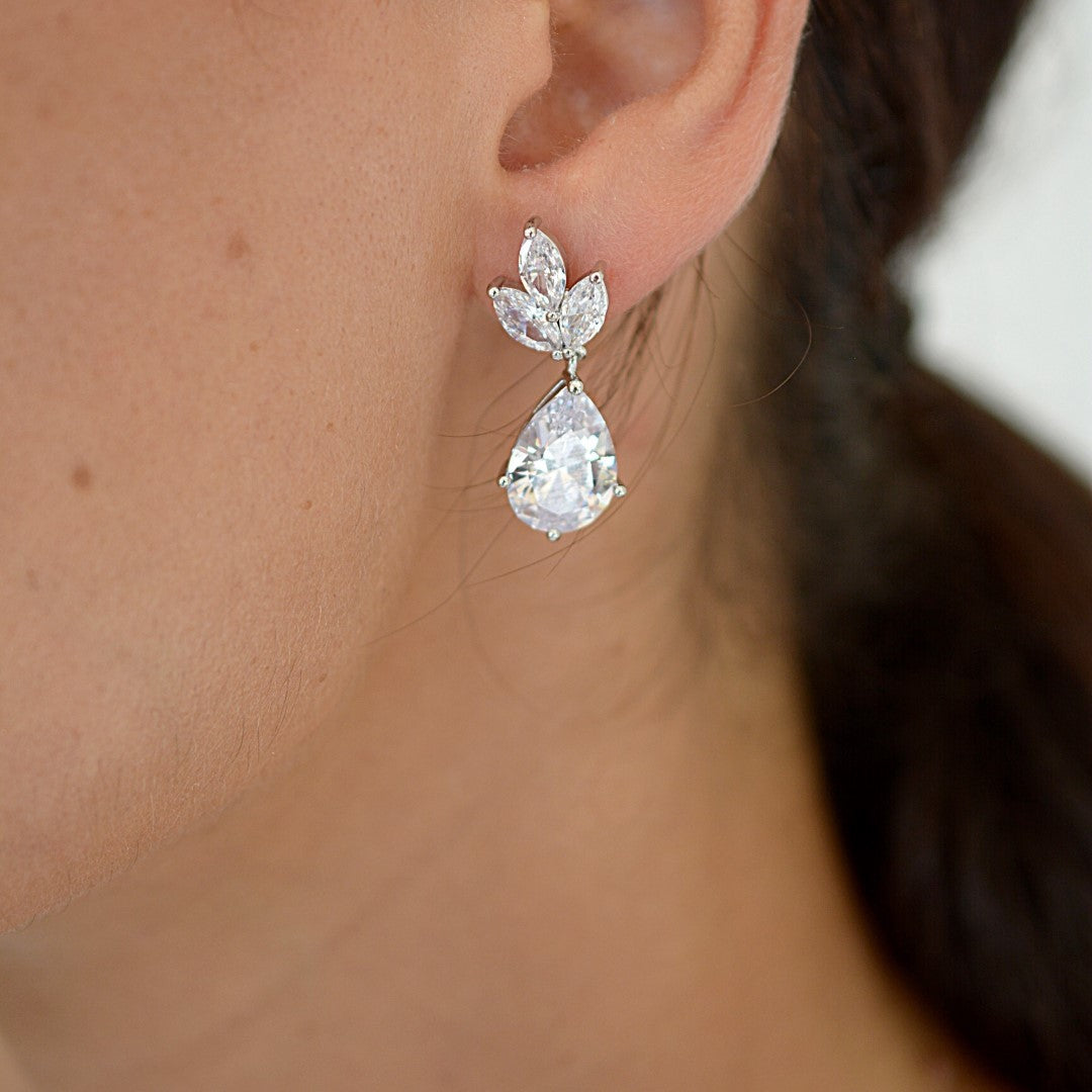 Leaf-And-Gem-Cubic-Zirconia-Teardrop-Earrings- (4)