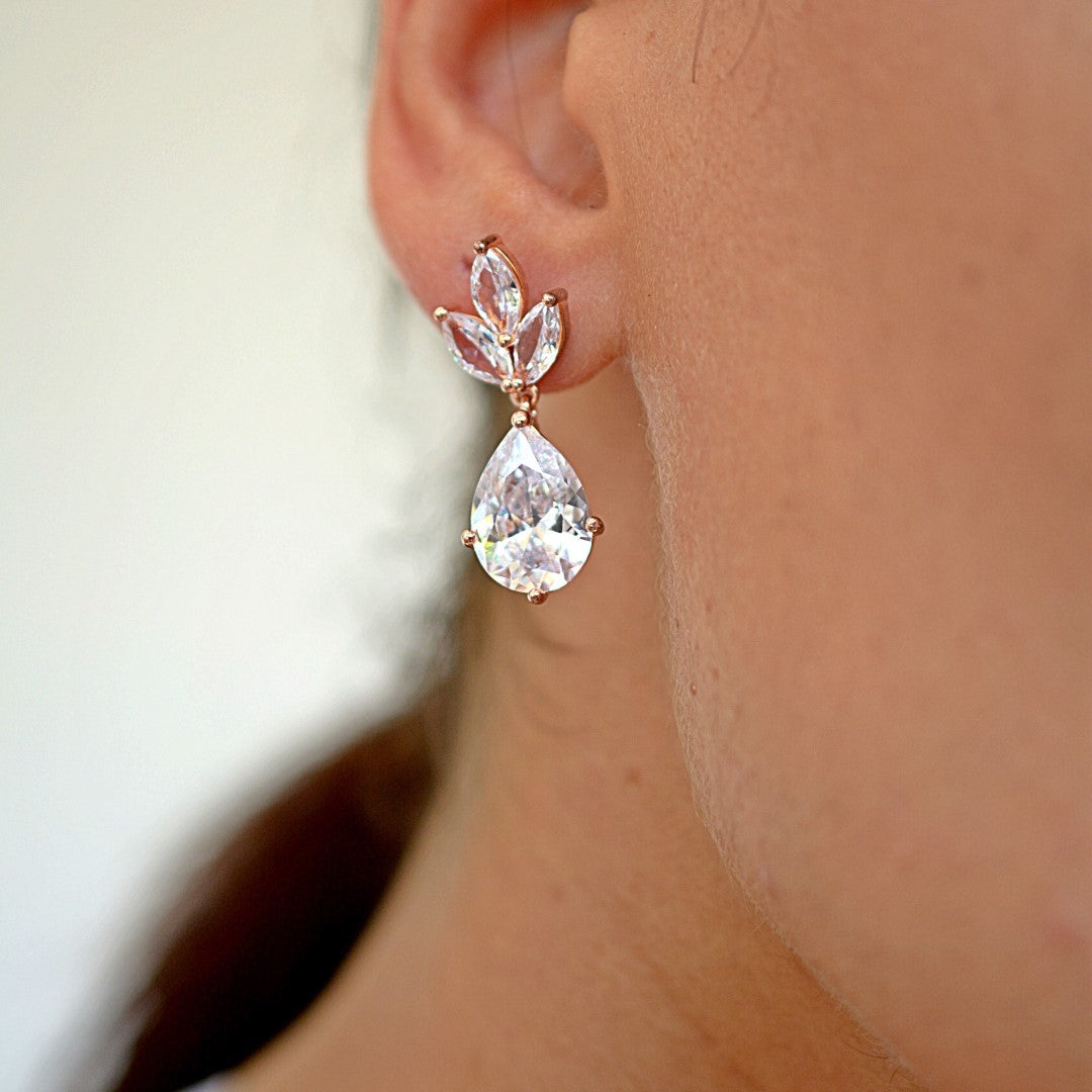 Leaf-And-Gem-Cubic-Zirconia-Teardrop-Earrings- (9)