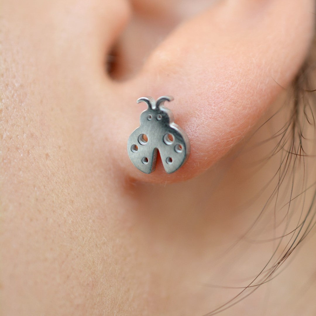 Love-Bug-Shaped-Stainless-Steel-Stud-Earrings- (33)