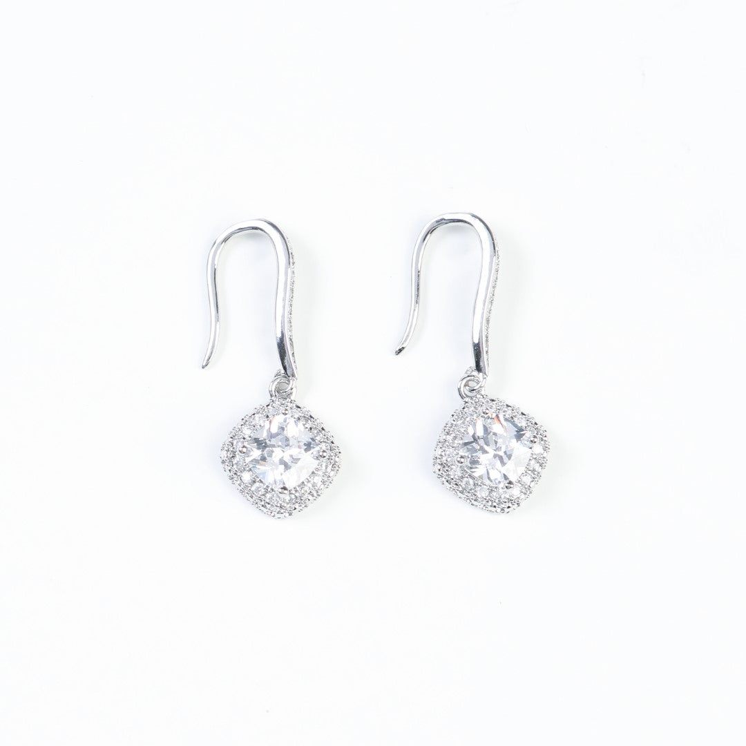 Minimal-Bridal-Cubic-Zirconia-Wire-Hook-Earrings- (1)