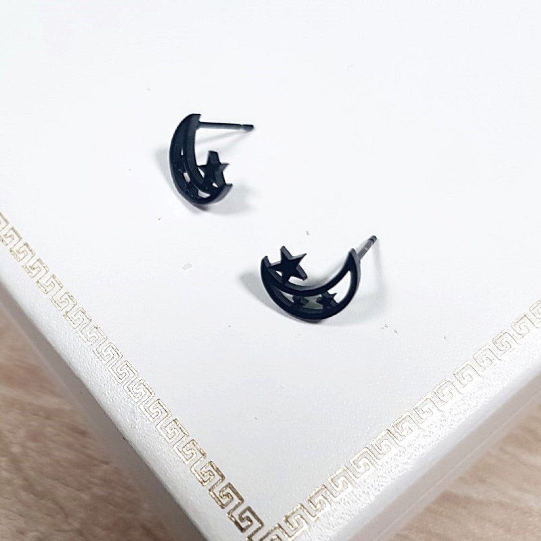 Moon-Shaped-Stainless-Steel-Stud-Earrings- (24)