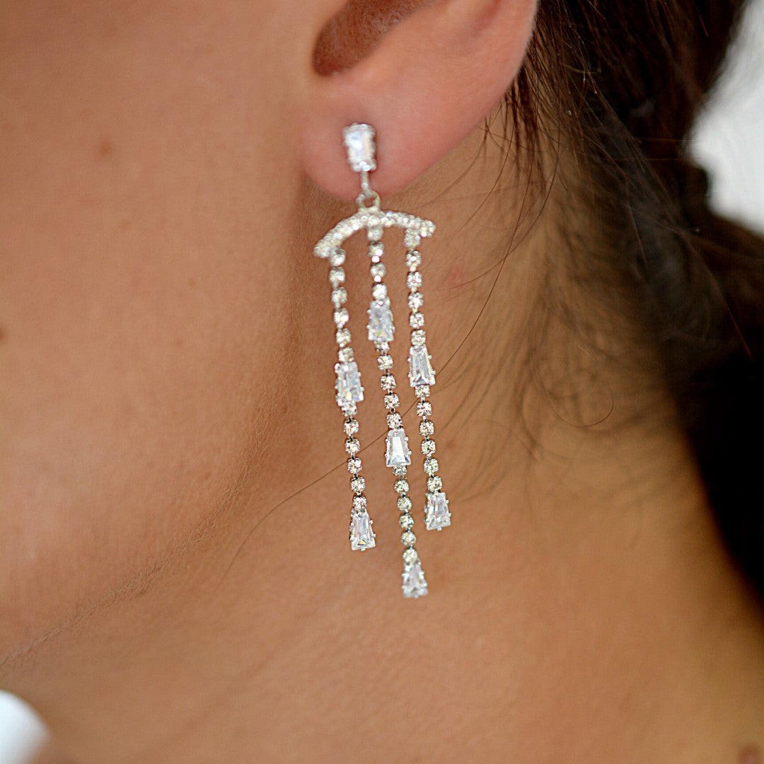 Shiny-Bridal-Cubic-Zirconia-Chandelier-Earrings- (11)