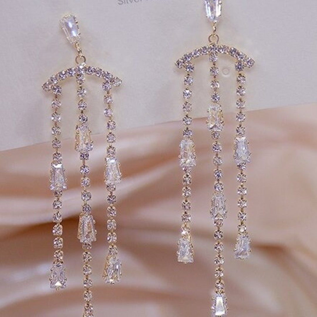 Shiny-Bridal-Cubic-Zirconia-Chandelier-Earrings- (19)