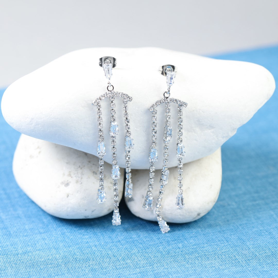 Shiny-Bridal-Cubic-Zirconia-Chandelier-Earrings- (2)