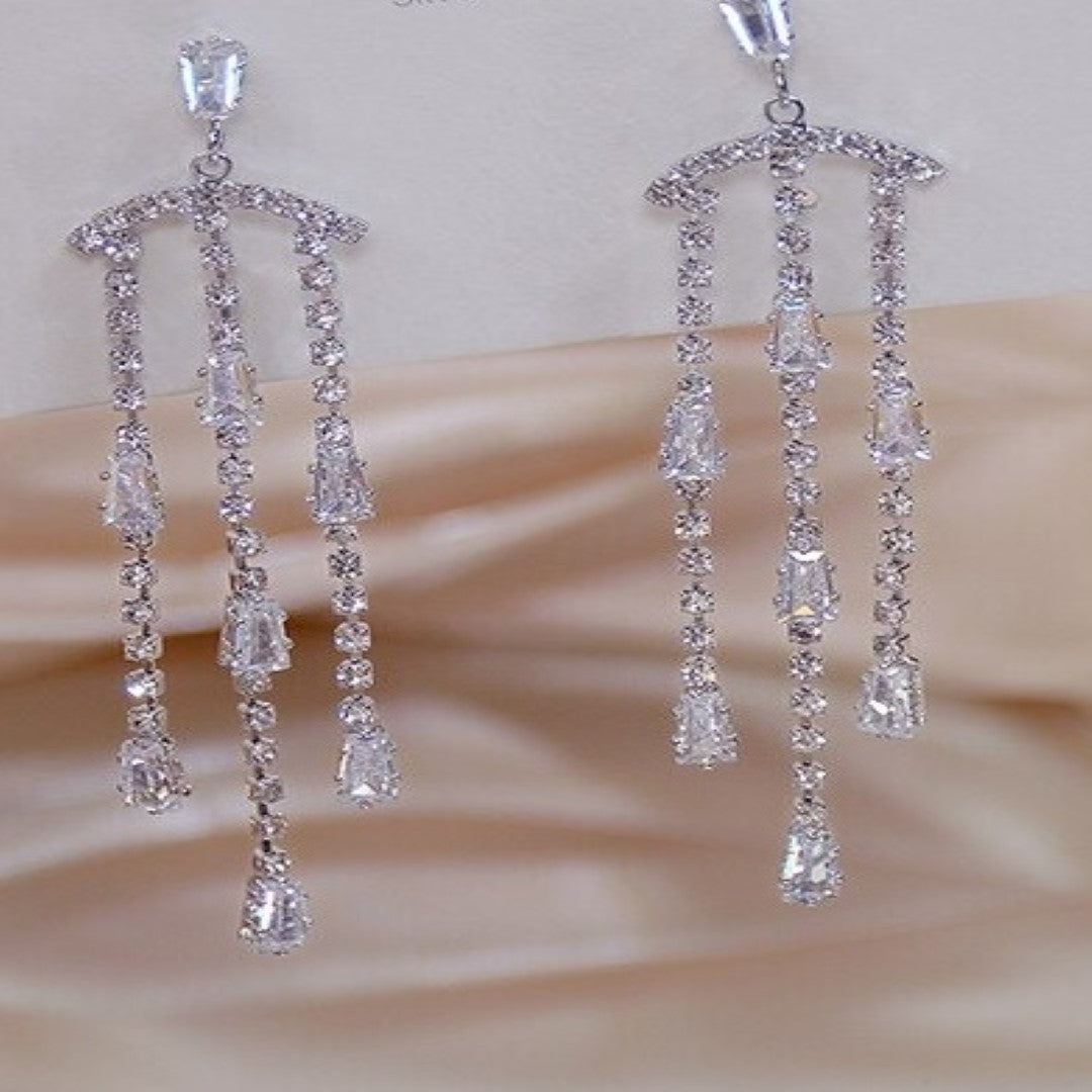 Shiny-Bridal-Cubic-Zirconia-Chandelier-Earrings- (21)