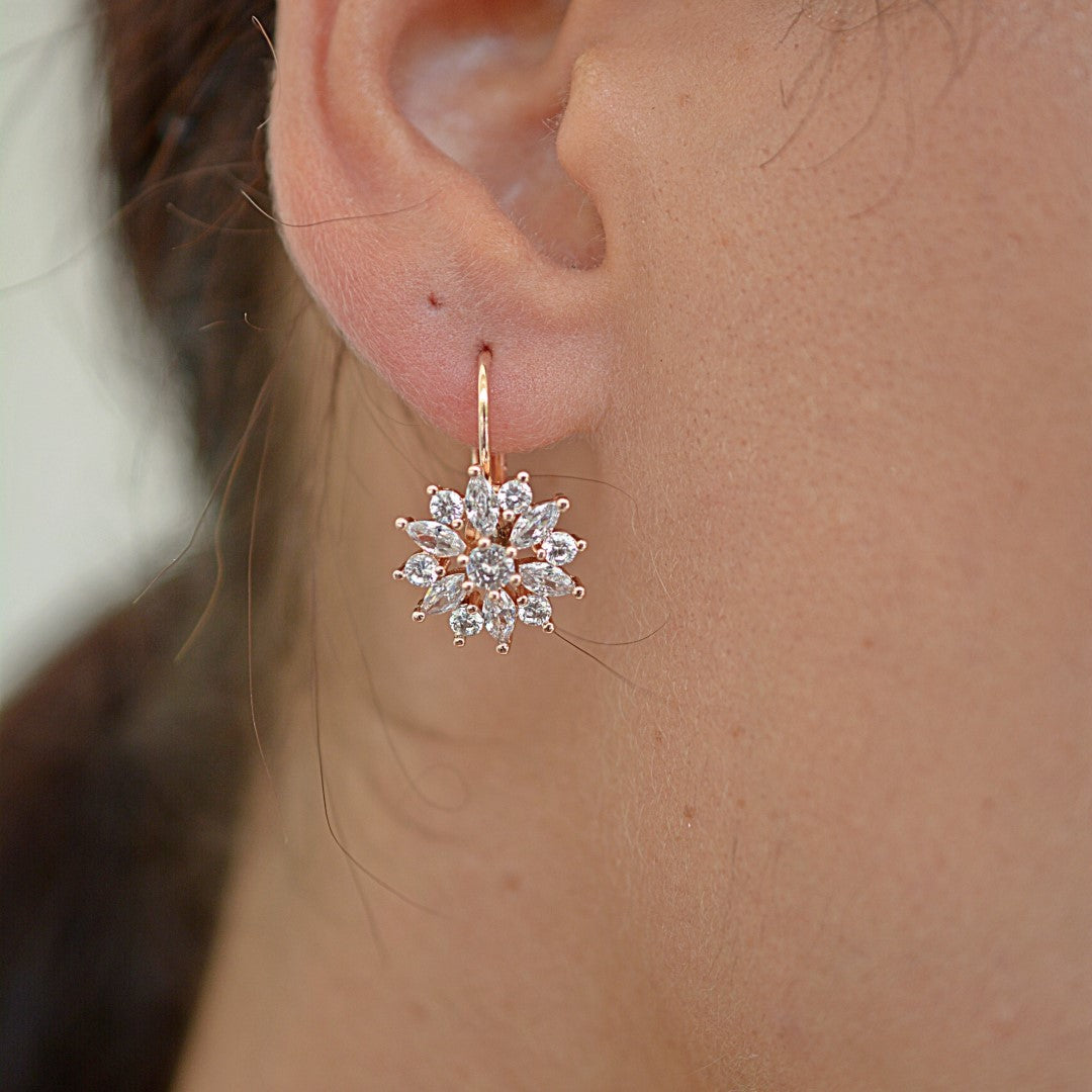 Shiny-Flower-Cubic-Zirconia-Hoop-Earrings- (8)