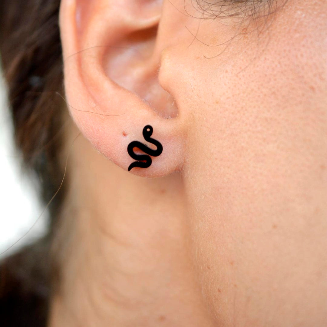 Snake-Shaped-Stainless-Steel-Stud-Earrings- (37)