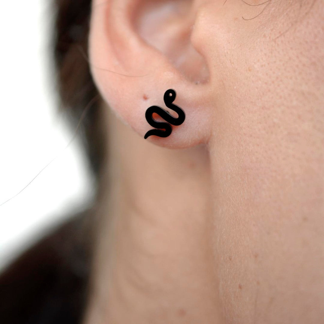 Snake-Shaped-Stainless-Steel-Stud-Earrings- (40)