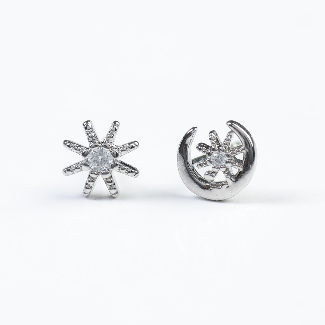 Star-And-Moon-Sterling-Silver-Stud-Earrings- (1)