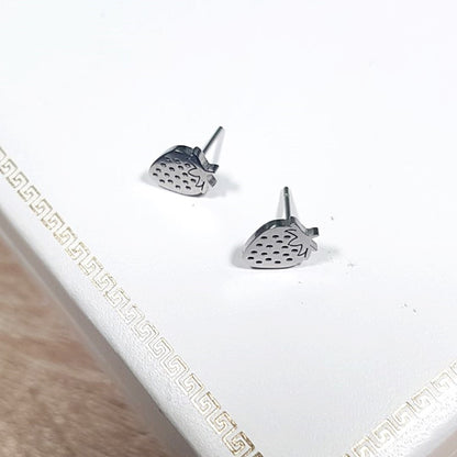 Strawberry-Shaped-Stainless-Steel-Stud-Earrings- (27)