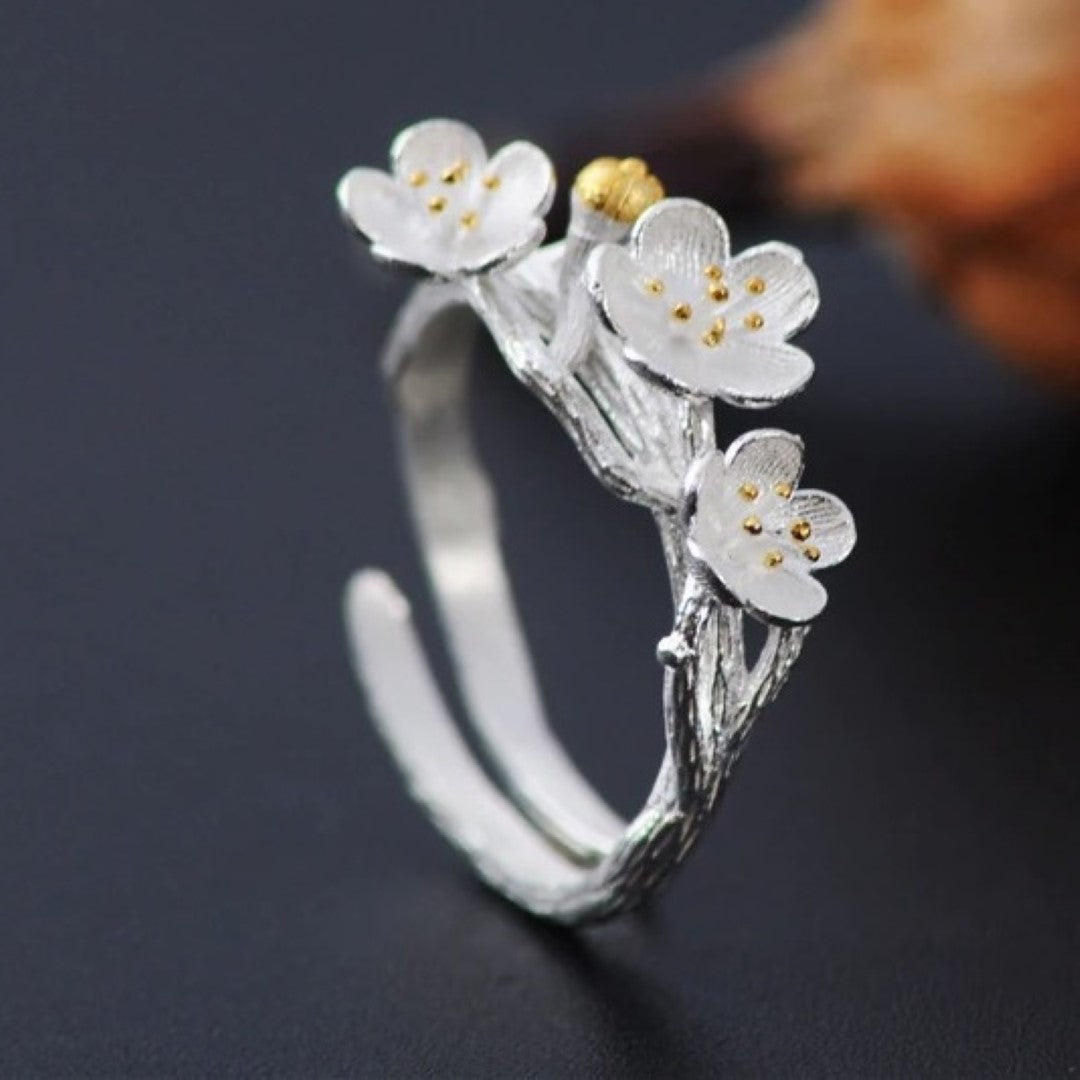 Tiny-Daisy-Flower-Shaped-Sterling-Silver-Ring- (6)