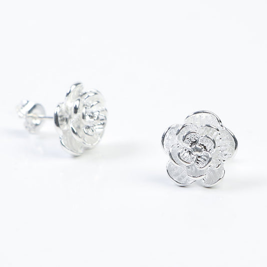 Tiny-Daisy-Sterling-Silver-Stud-Earrings- (1)