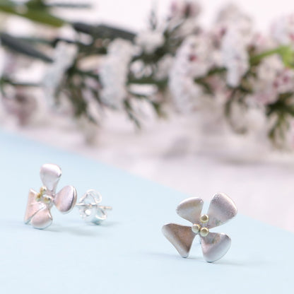 Tiny-Flower-Shaped-Sterling-Silver-Stud-Earrings- (12)