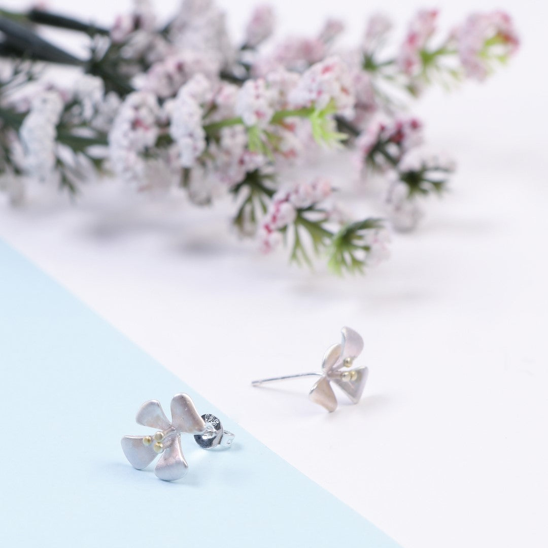 Tiny-Flower-Shaped-Sterling-Silver-Stud-Earrings- (14)