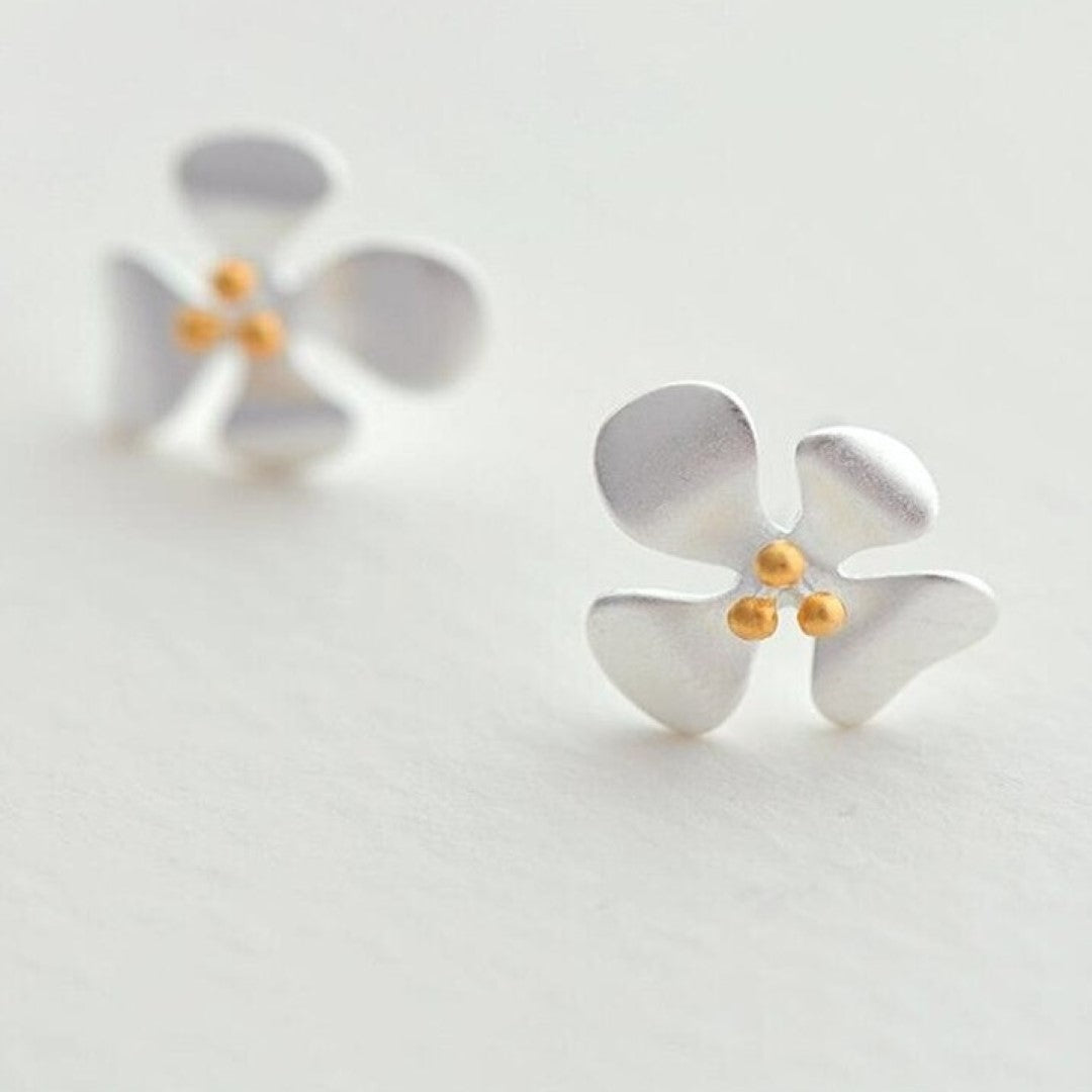 Tiny-Flower-Shaped-Sterling-Silver-Stud-Earrings- (2)