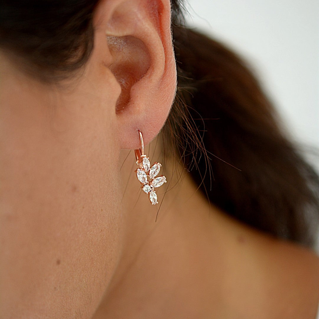 Tiny-Leaf-Cubic-Zirconia-Hoop-Earrings- (20)