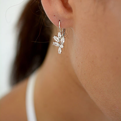 Tiny-Leaf-Cubic-Zirconia-Hoop-Earrings- (22)