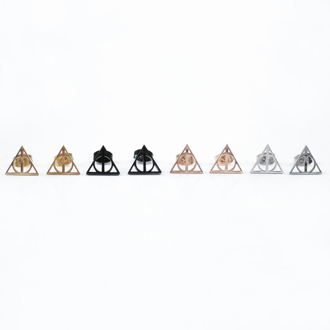 Tiny-Triangle-Shaped-Stainless-Steel-Stud-Earrings- (1)