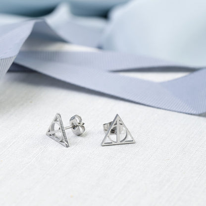 Tiny-Triangle-Shaped-Stainless-Steel-Stud-Earrings- (3)