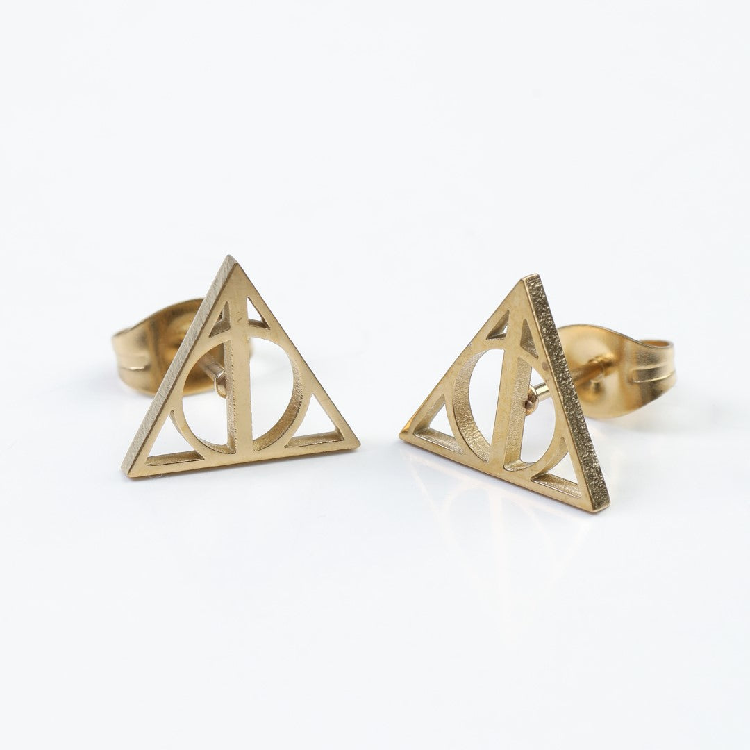 Tiny-Triangle-Shaped-Stainless-Steel-Stud-Earrings- (6)