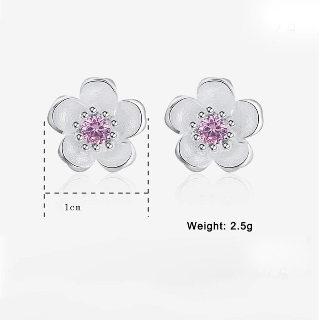 Zirconia-Flower-Shaped-Sterling-Silver-Stud-Earrings- (19)