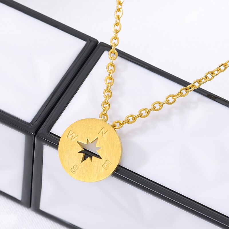 Travel Lover Necklace With Compass Pendant in Gold, Rose Gold & Silver